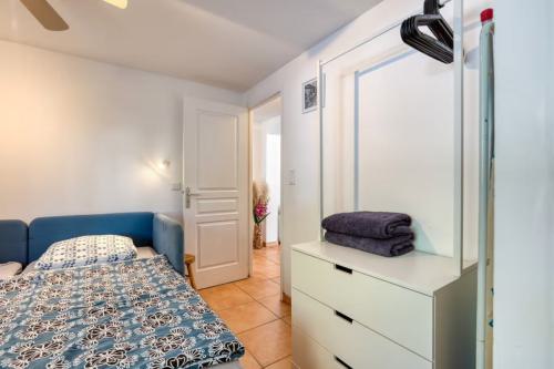 Bedroom-1